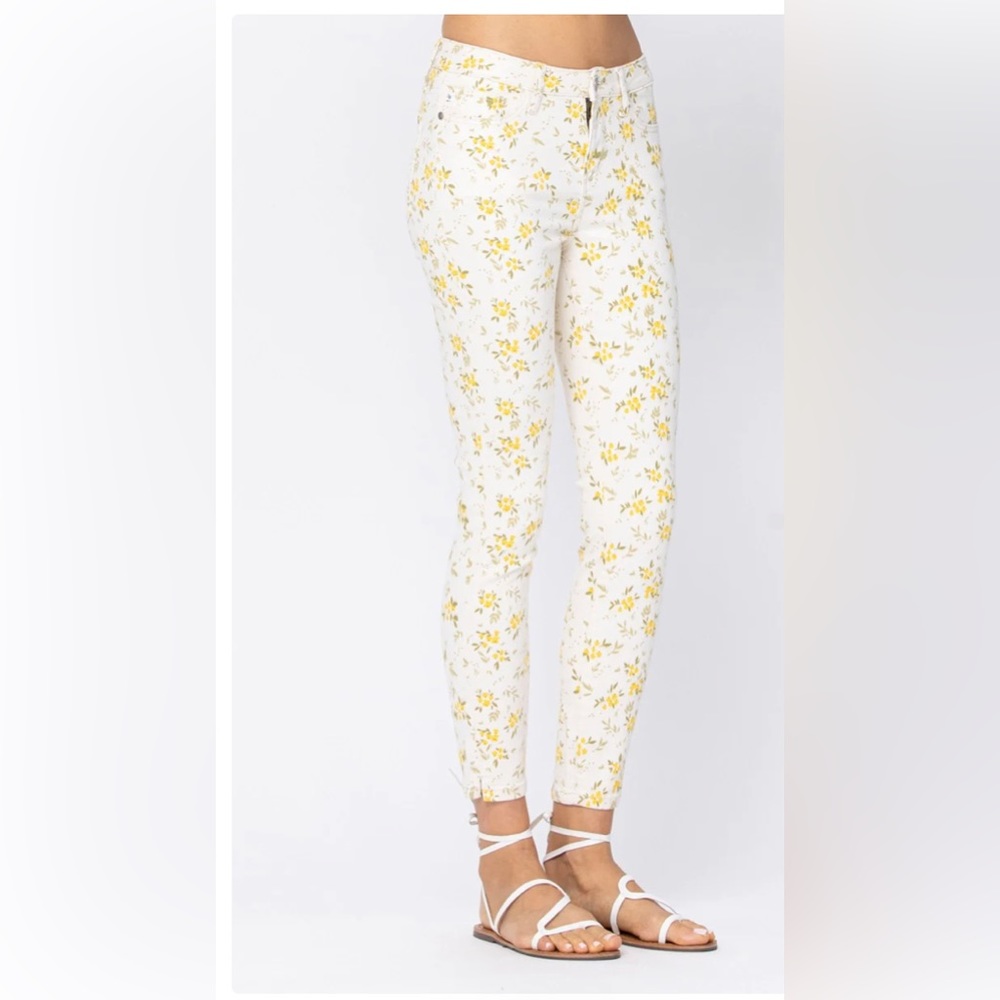 Judy Blue Floral Print Skinny Jeans